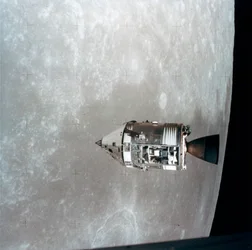 De Apollo 15 Command en Service Modules in een baan om de maan, 1971