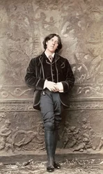 Oscar Wilde, begin jaren 1880 (foto)