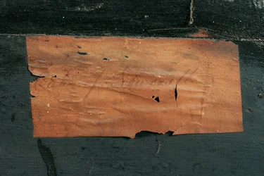 Detail van een Louis XIV commode