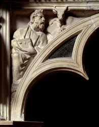 Gotische kunst: Sint Lucas Evangelist, detail van de bogen van de marmeren preekstoel