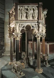 Preekstoel van Doopkapel van Sint-Jan