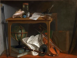 Een van een paar Devants de Cheminée: Naturalistisch handboek en objecten op een tafel