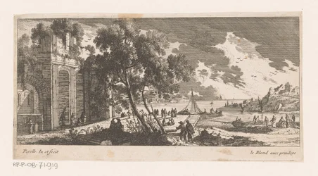 Ruïne op kade bij zee