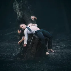 Surrealistische slaap in het bos