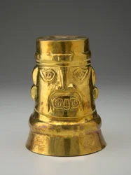 Kero (Ceremonieel Drinkvat), c.1000-1476 (goudlegering)