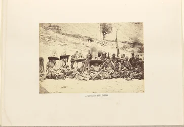 Monniken in vol ornaat