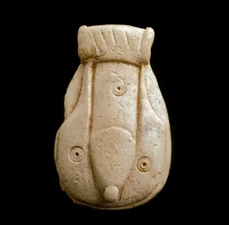Fenicische beschaving: fallische amulet in been