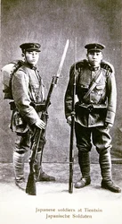 Japanse soldaten gestationeerd in Tientsin, China