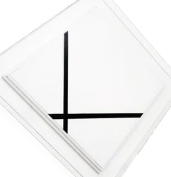 Lozenge compositie met twee lijnen