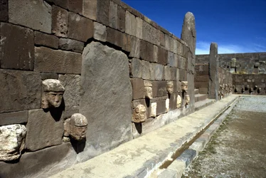 Pre-Columbiaans archeologisch terrein van Tiahuanaco, Bolivia.