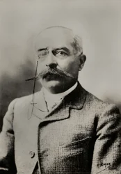 Portret van de schrijver Jean Chabrier, bekend als Jean Reibrach (foto)