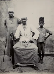 Man en twee jongens, Tanzania