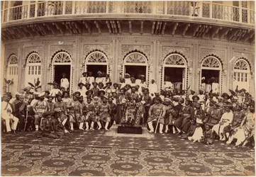 Maharadja Scindia, edelen en hoge ambtenaren, Gwalior
