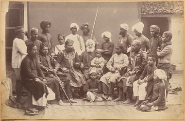 Familie van Mowhri Rahman Alli Khan, Rewa (recto, onderaan)