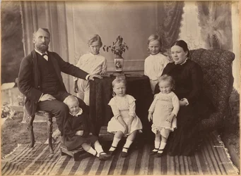 De heer Robert Holtz en familie (verso)