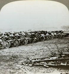 Honderden Duitse kanonnen veroverd bij Couralette, Frankrijk, Slag om de Somme, Eerste Wereldoorlog, 1916