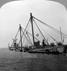 Gezonken oorlogsschip HMS Vindictive, Oostende, België, Eerste Wereldoorlog, 1918
