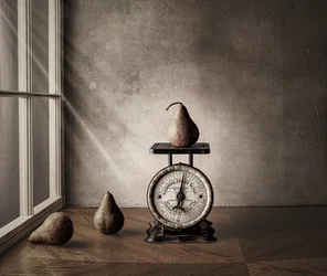 Vintage peren en weegschaal