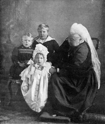 Koningin Victoria met de kinderen van de hertog en hertogin van York