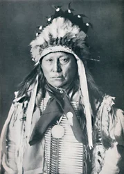 Een Sioux-hoofdman in zijn oorlogskleuren