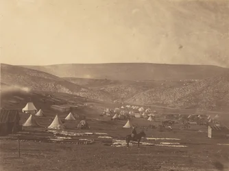 Cavaleriekamp, Balaklava, gezien in de richting van het plateau van Sebastopol