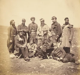 Generaal Cissé en officieren en soldaten van de divisie van generaal Bosquet