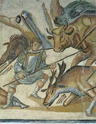 Strijd tussen Gladiatoren en Dieren, detail van een gladiator die een stier spietst, 320 AD