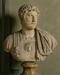 Buste van Keizer Hadrianus (76-138 AD)