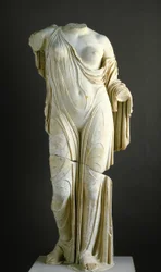 Kopie van de Torso van Aphrodite, Venus Genetrix type