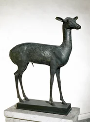 Hert (bronzen sculptuur)