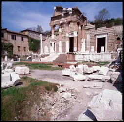 Romeinse kunst: uitzicht op het capitool (capitolium), 73 n.Chr., Brescia Italië