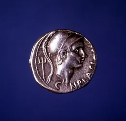 Zilveren munt met de beeltenis van Scipio de Afrikaan (235 v.Chr. - 183 v.Chr.).