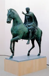 Standbeeld uit Miseno: de keizer Nerva (brons)