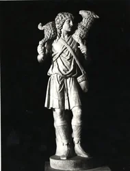 De Goede Herder, vroegchristelijke periode (marmer) (zw/w foto)