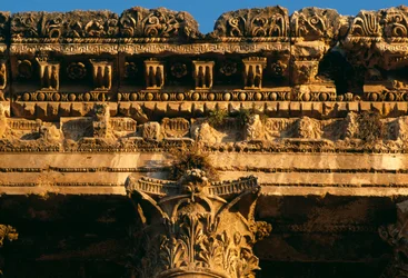 Tempel van Bacchus, detail van het hoofdgestel, Hoge Keizerlijke Periode 27 v.Chr.-395 n.Chr.