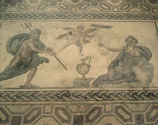 Hoog uitzicht op een muurschildering op de vloer, Paphos, Cyprus