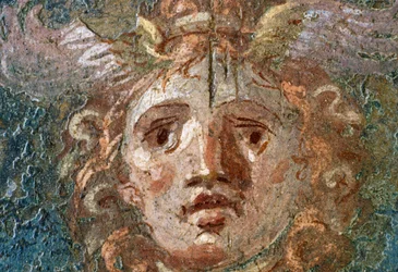 Medaille met Gorgonenhoofd, rechtervleugel in het Huis van de Vettii, Pompeï (UNESCO-Werelderfgoedlijst)