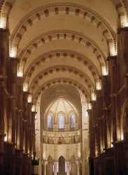 Interieur van de Kathedraal van Vézelay
