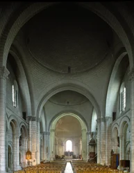 Interieur van de Kathedraal Saint Pierre