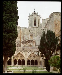 Uitzicht op het klooster en de kathedraal van Sainte Thecle in Tarragona