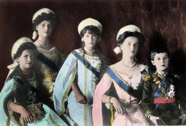 Portret van de kinderen van de Russische tsaar Nicolaas II (1868-1918)