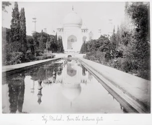 Taj Mahal, vanaf de toegangspoort