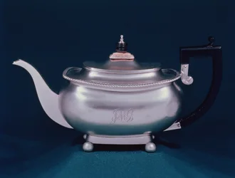 Regency theepot, 1812-13