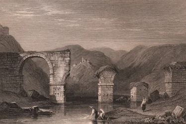 Uitzicht op de Romeinse ruïnes van de Augustusbrug over de Nera-rivier