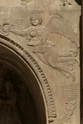 Genius met een schaal fruit, symboliserend overvloed, van een spandrel van een aivans, 590-628