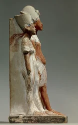 Oude Egyptische kunst: Koning Akhenaton en koningin Nefertiti. Geschilderd kalkstenen beeldhouwwerk gemaakt rond 1360 v.Chr. Parijs, Louvre Museum