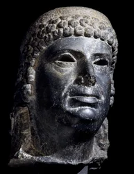 Hoofd van Cleopatra III, basalt sculptuur