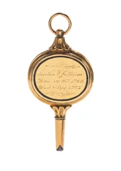 Memento Mori Gegraveerde Horlogesleutel, met Haarlok van Martha Wayles Jefferson, Frans of Engels, Laat 18e - Begin 19e Eeuw