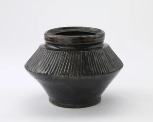 Pot, Tachikui, Hyogo prefectuur, Edo periode, eind 18e-midden 19e eeuw