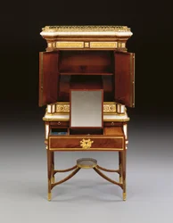Een Russische ormolu-gemonteerde witte marmeren en mahonie bonheur du jour, ca. 1790